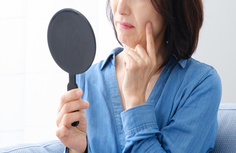 目元のシワやお肌のたるみにお悩みの方に最適です | 甲府のエステならお顔の美肌や肌質改善を目指すEXTEND